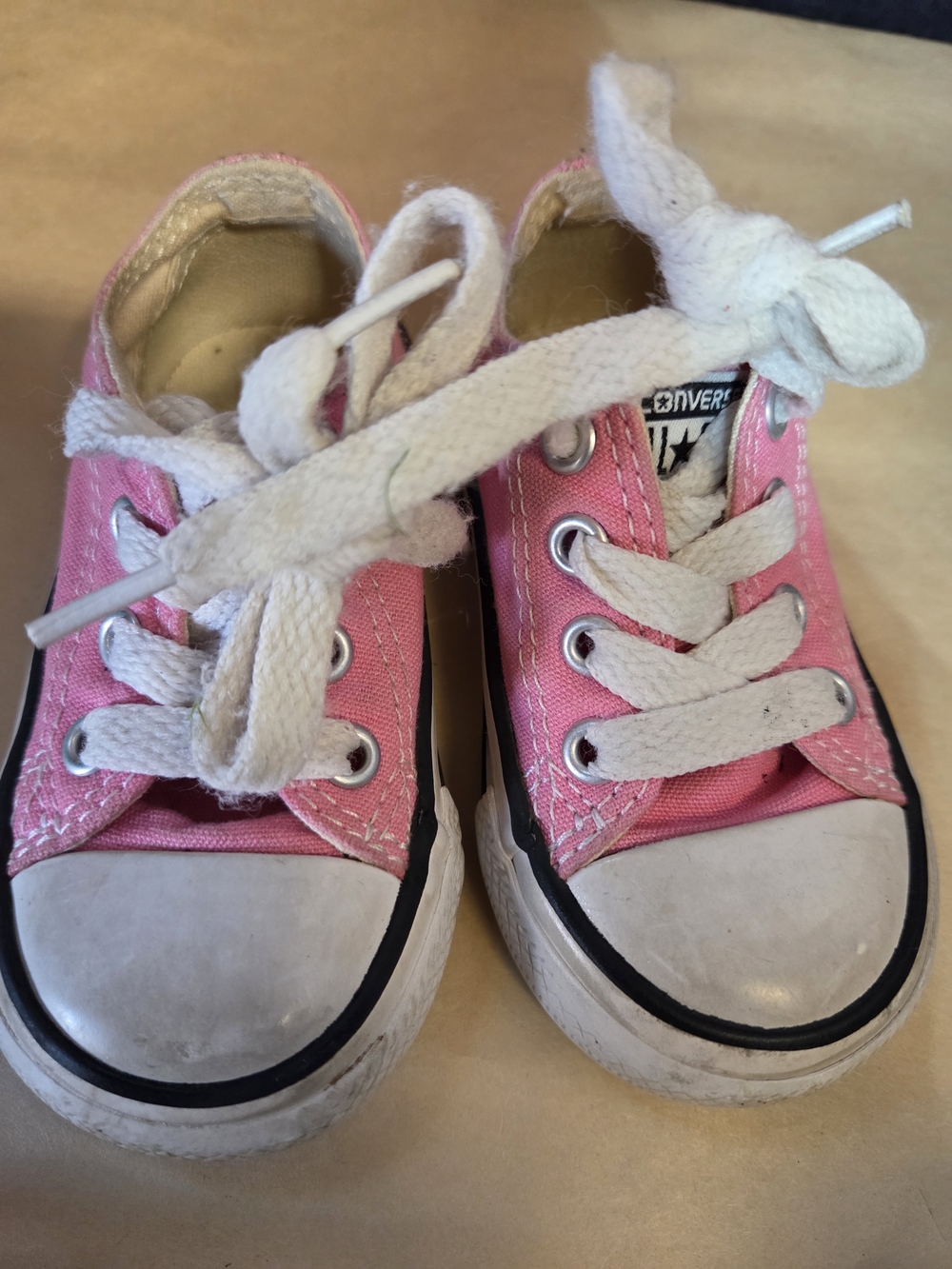🍍Converse Kids Low-Top